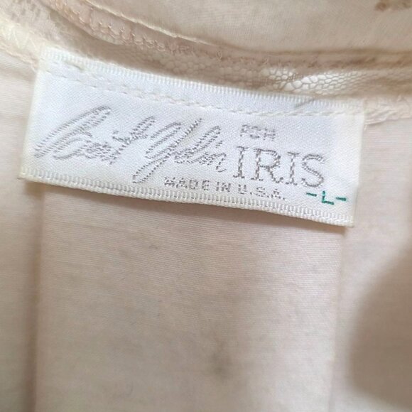 Vintage Bert Yelin For Iris Women's Y2k 70s Beige Lace-Trimmed Button-Up Nightgo - Picture 5 of 8